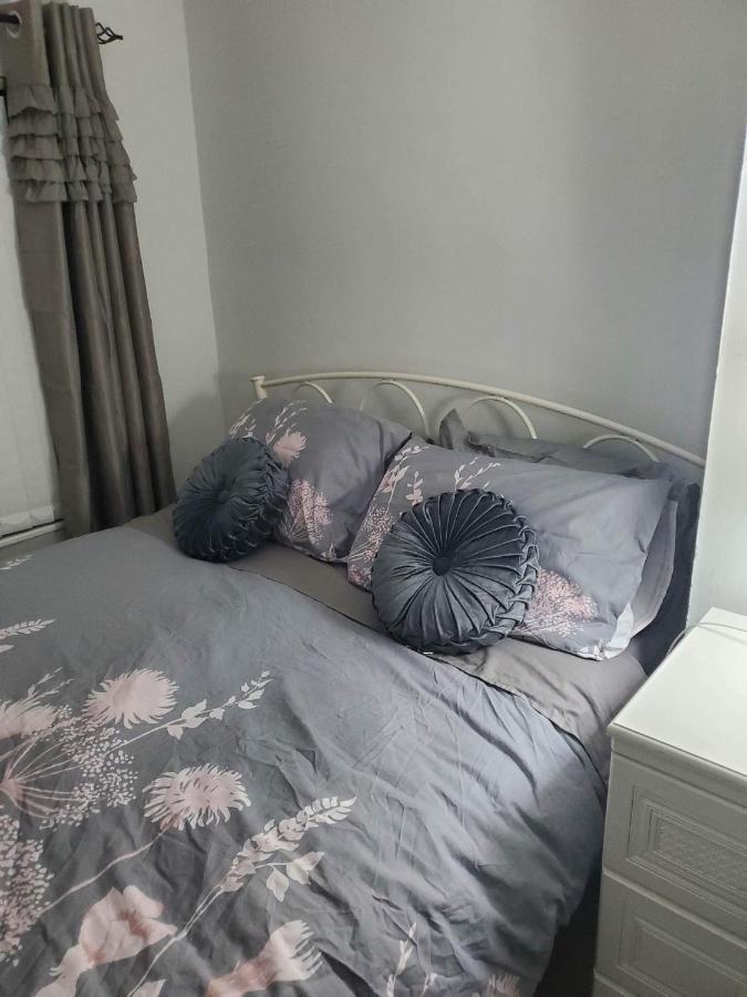 Minimum Stay Two Nights Larne Exterior foto